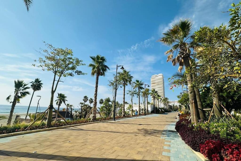 Room City Estepona Estudio Mar Buitenkant foto