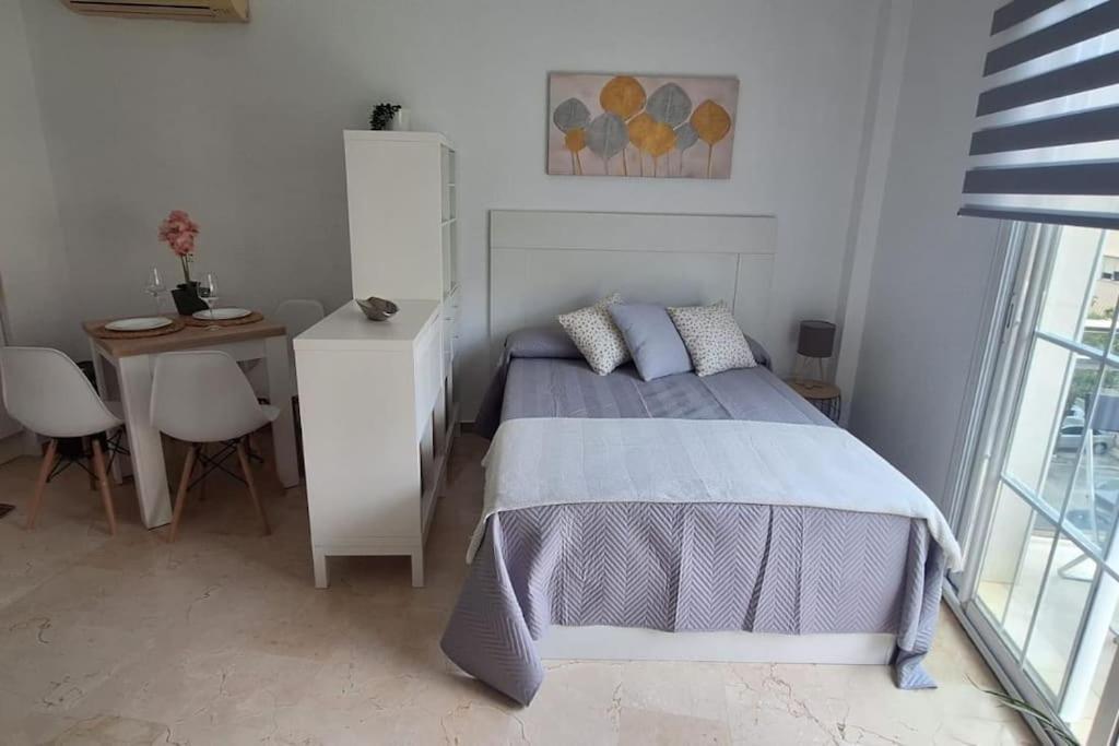 Room City Estepona Estudio Mar Buitenkant foto